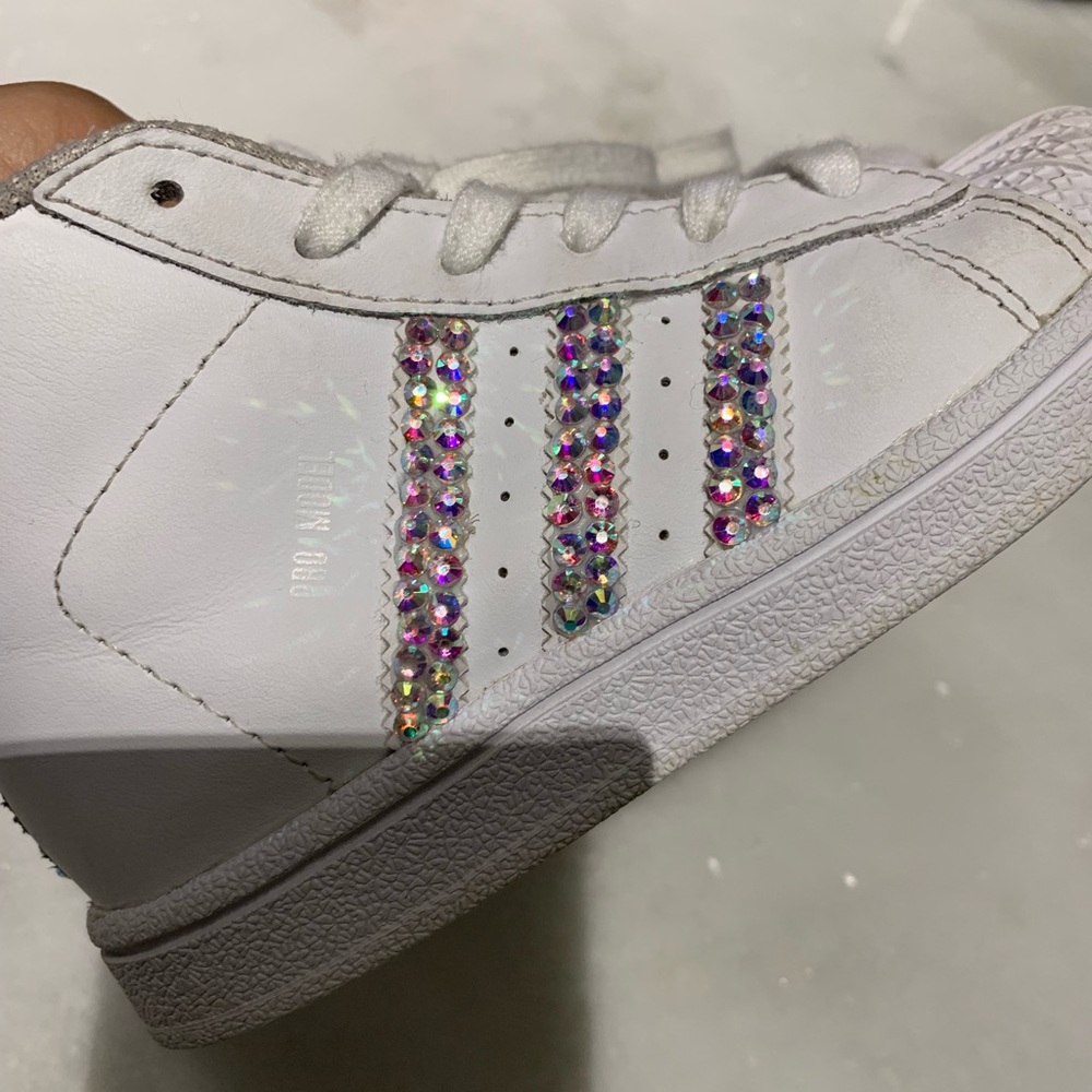 Custom adidas superstar shoes S⭕️LD - Picture 2 of 5